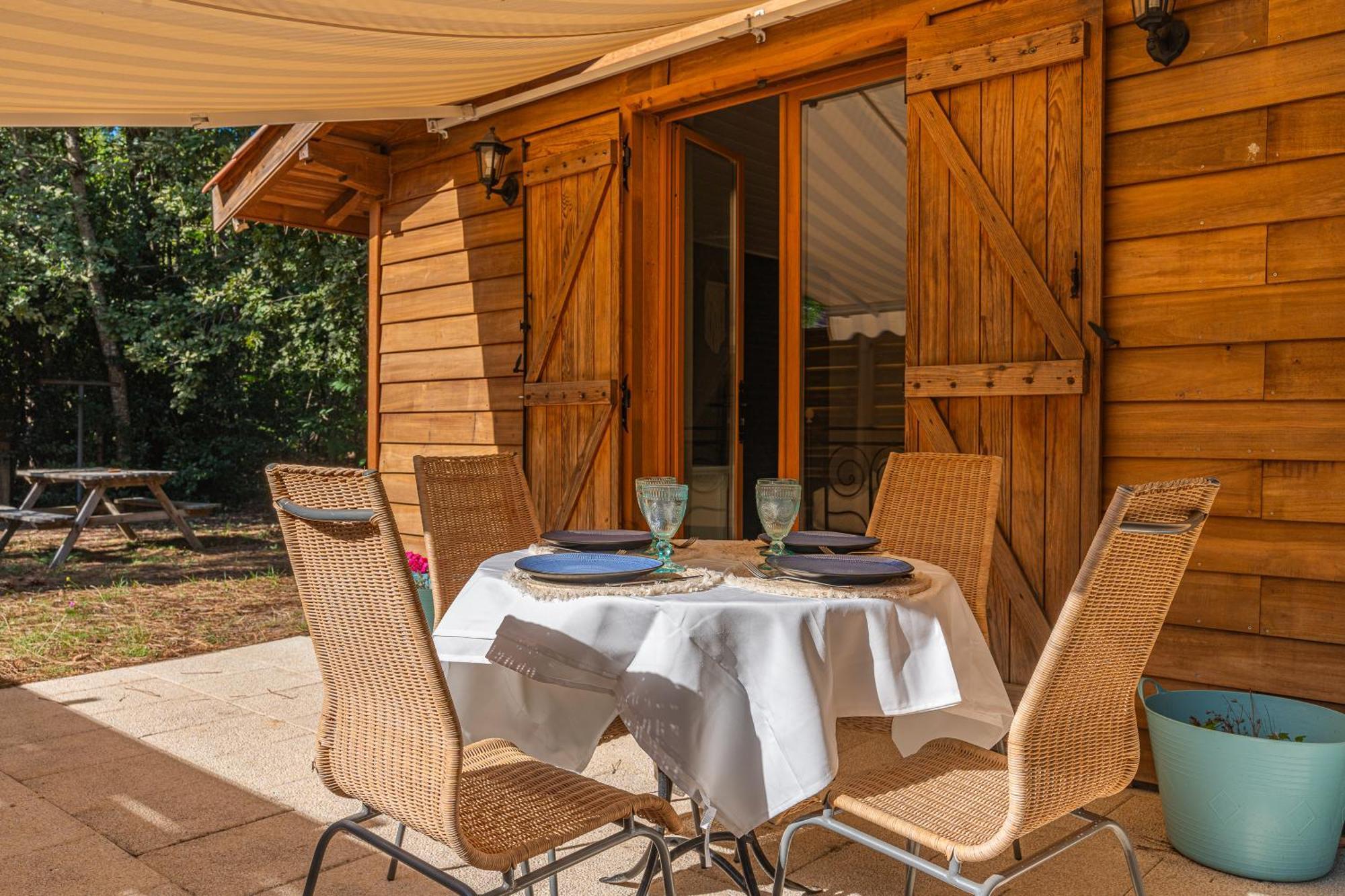 La Maisonnette En Bois Saumos Extérieur photo